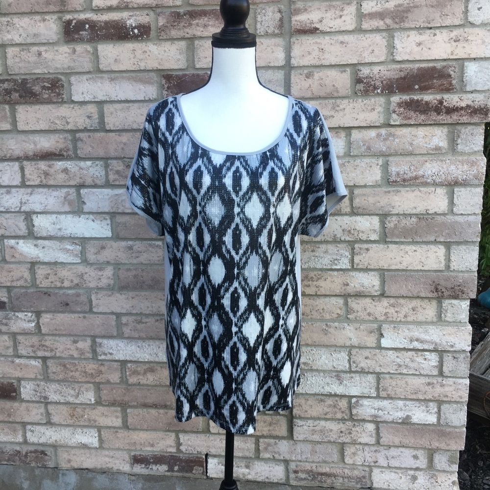Dressbarn Size 18/20 Top.